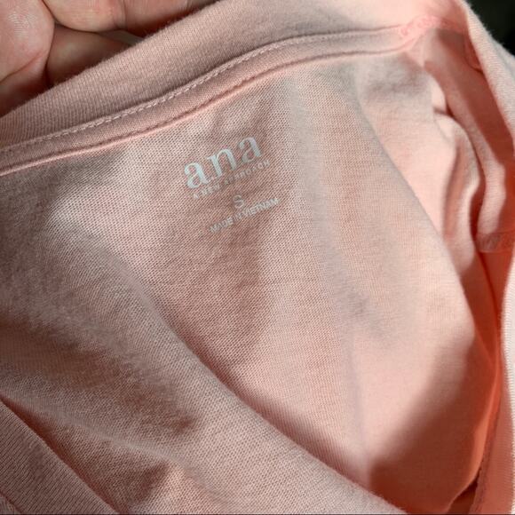 NWT a.n.a. Pink V Neck T-shirt, Size S - Picture 4 of 9